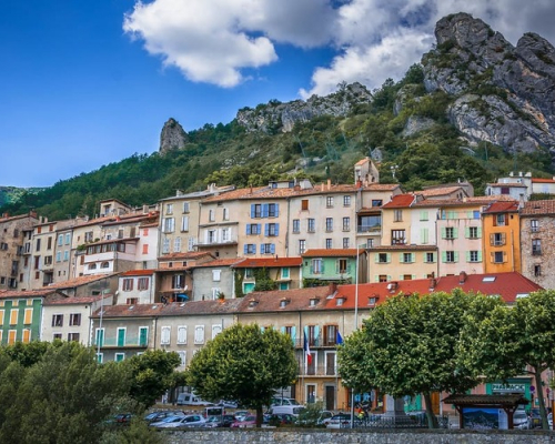 Serres, village de caractère dans les Hautes-Alpes