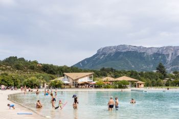 camping dans les alpes base de loisirs de la germanette